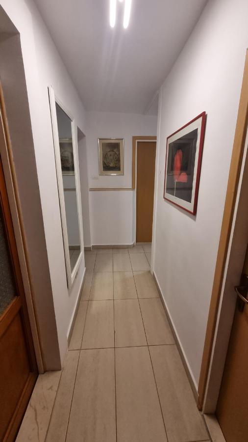 Apartment Vestibul Inn Split Eksteriør bilde